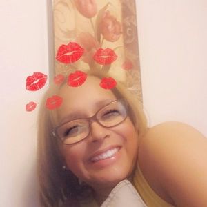 Meet your Posher, Gladys